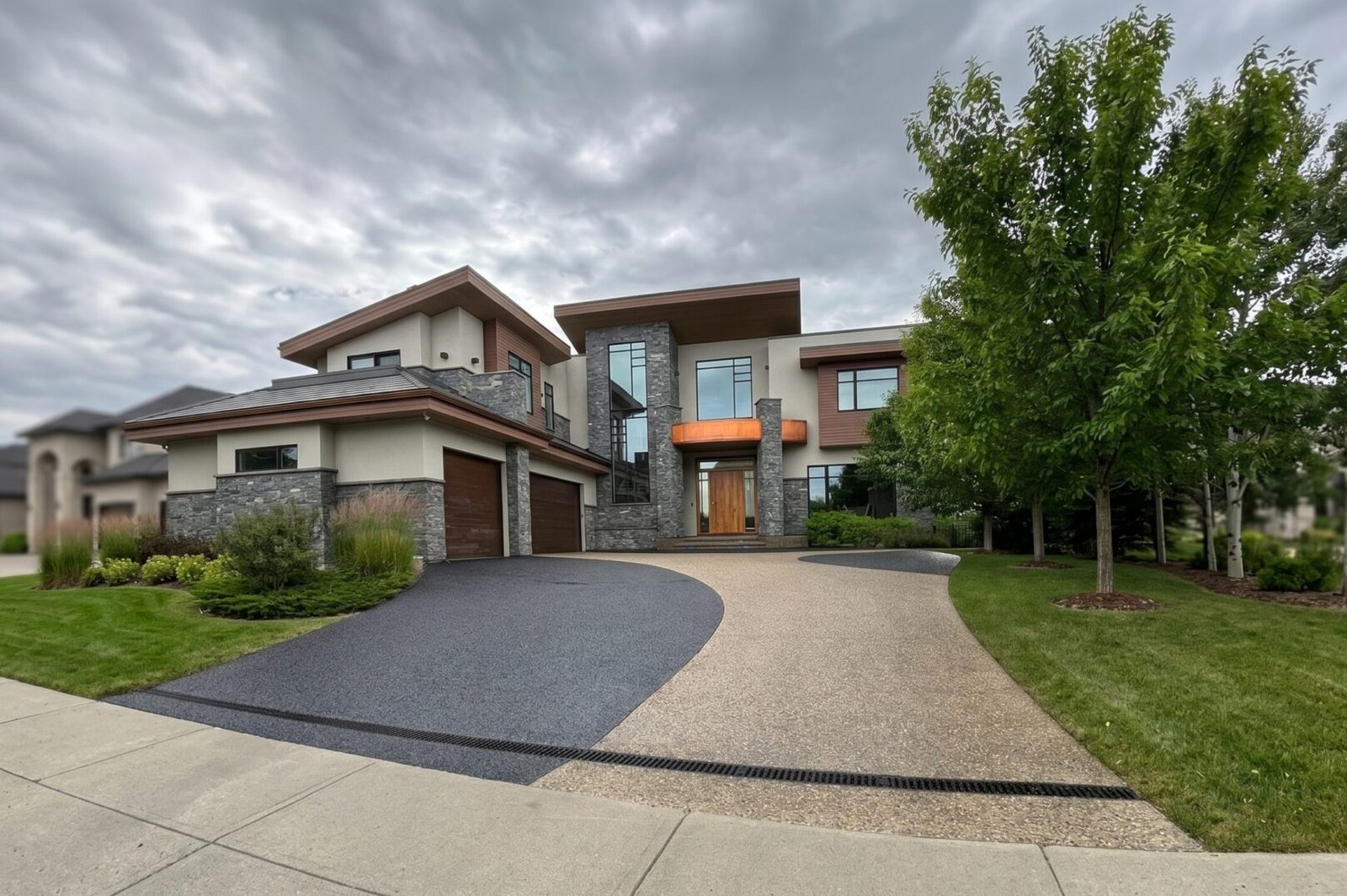 Concrete driveway sealing and restoration results